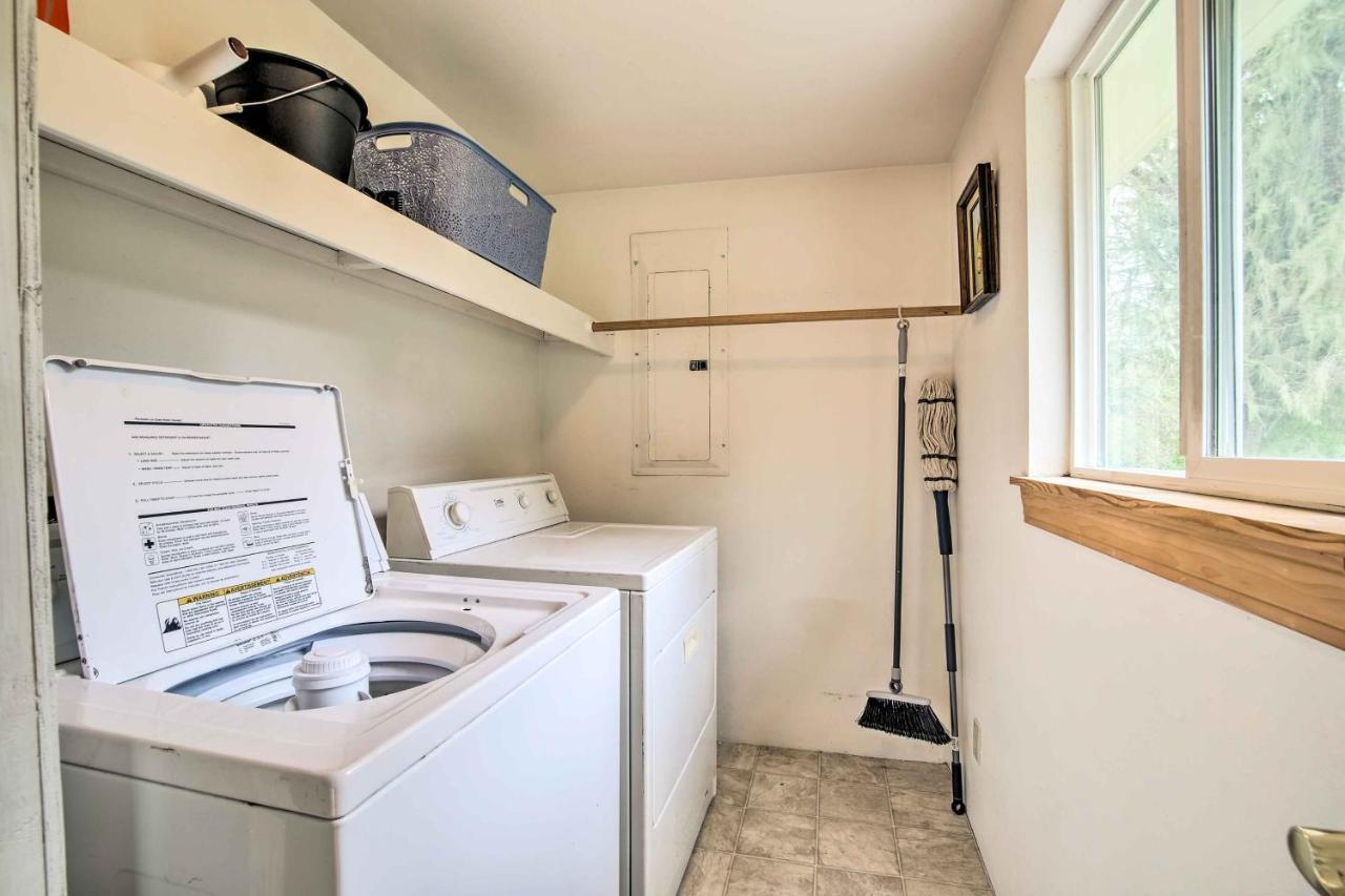 Quaint Coquille Getaway Near Beaches And Parks! Exteriör bild
